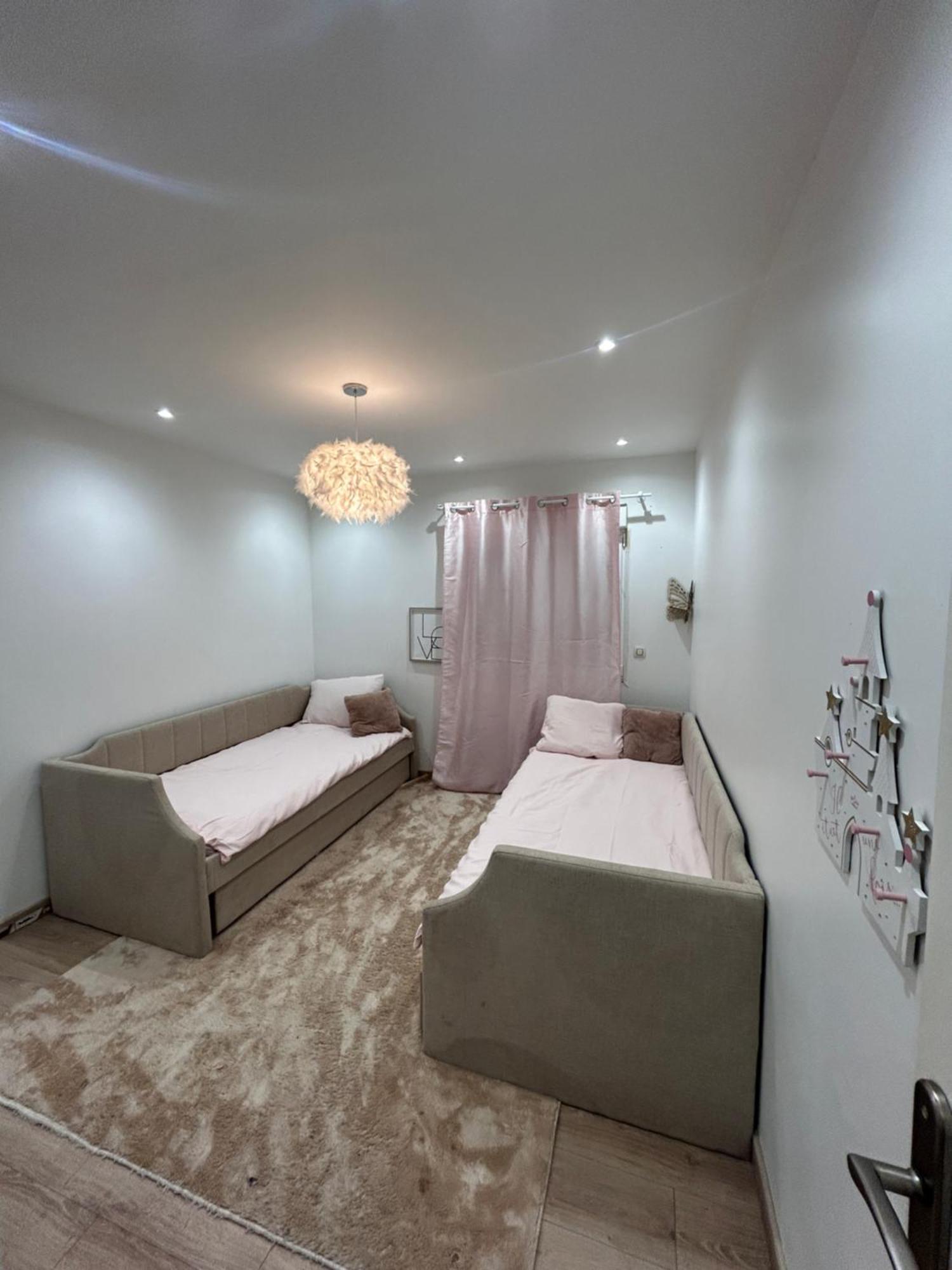 Maison Cosy, Elegence Et Espace Reunis Entre Cdg & Paris Holiday home Sarcelles